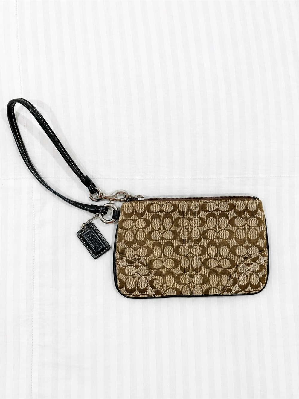 Coach Signature C Jacquard Wristlet Brown Tan